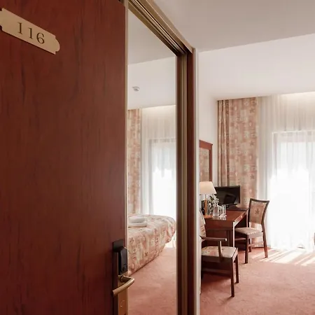 Regina Otel 3*